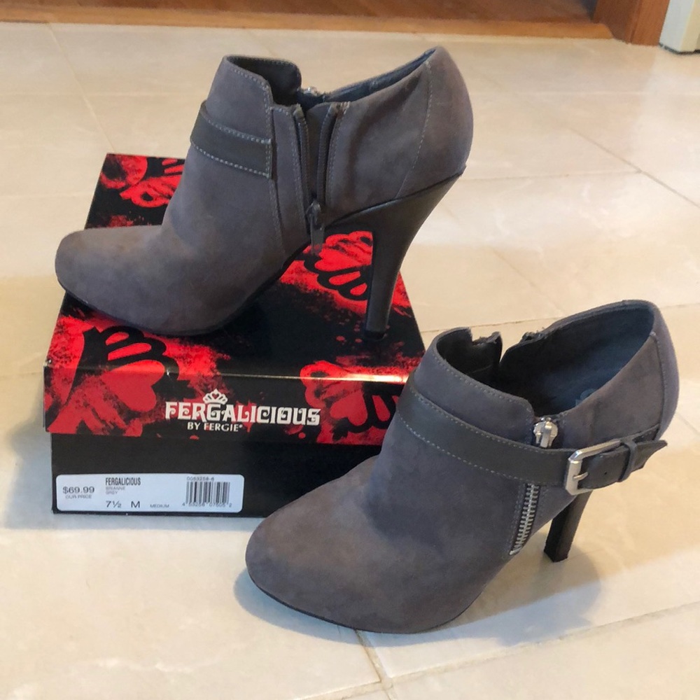 Low cut booties
